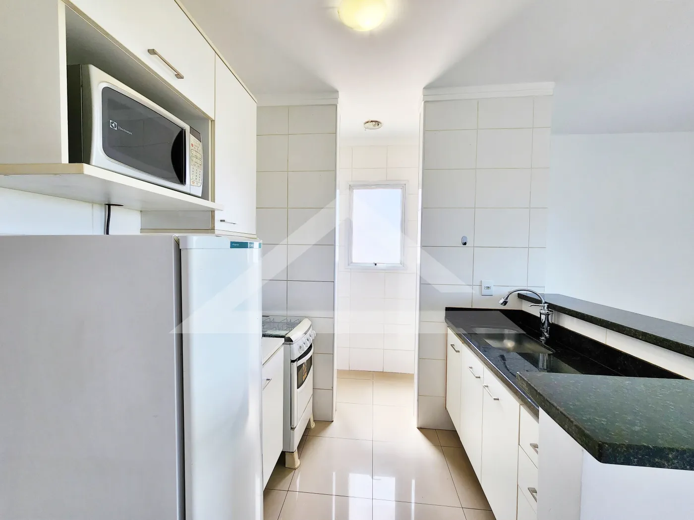 Alugar Apartamento / Padrão em Ribeirão Preto R$ 1.500,00 - Foto 4