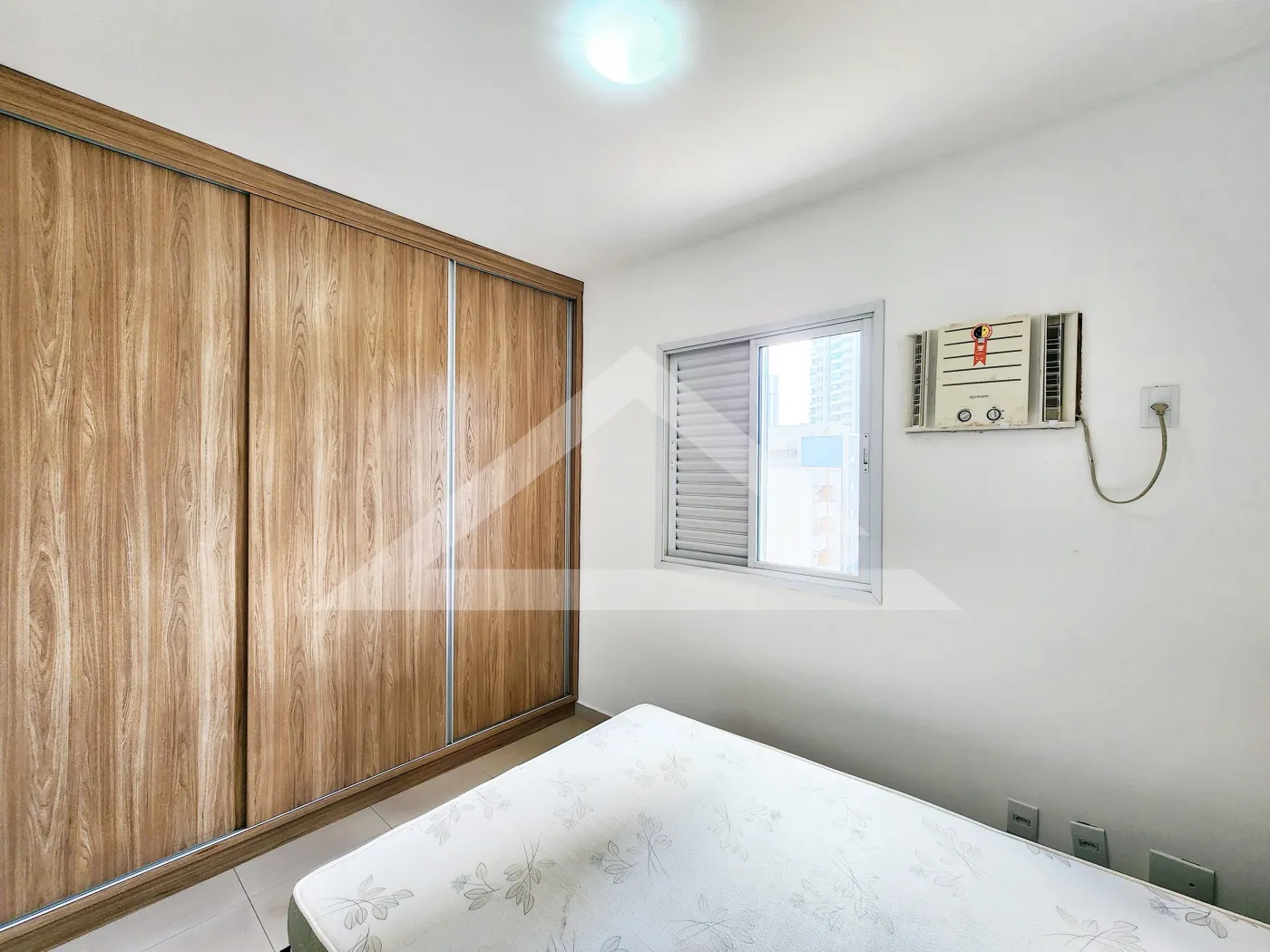 Alugar Apartamento / Padrão em Ribeirão Preto R$ 1.500,00 - Foto 8