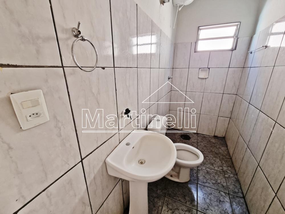 Alugar Casa / Padrão em Ribeirão Preto R$ 600,00 - Foto 7