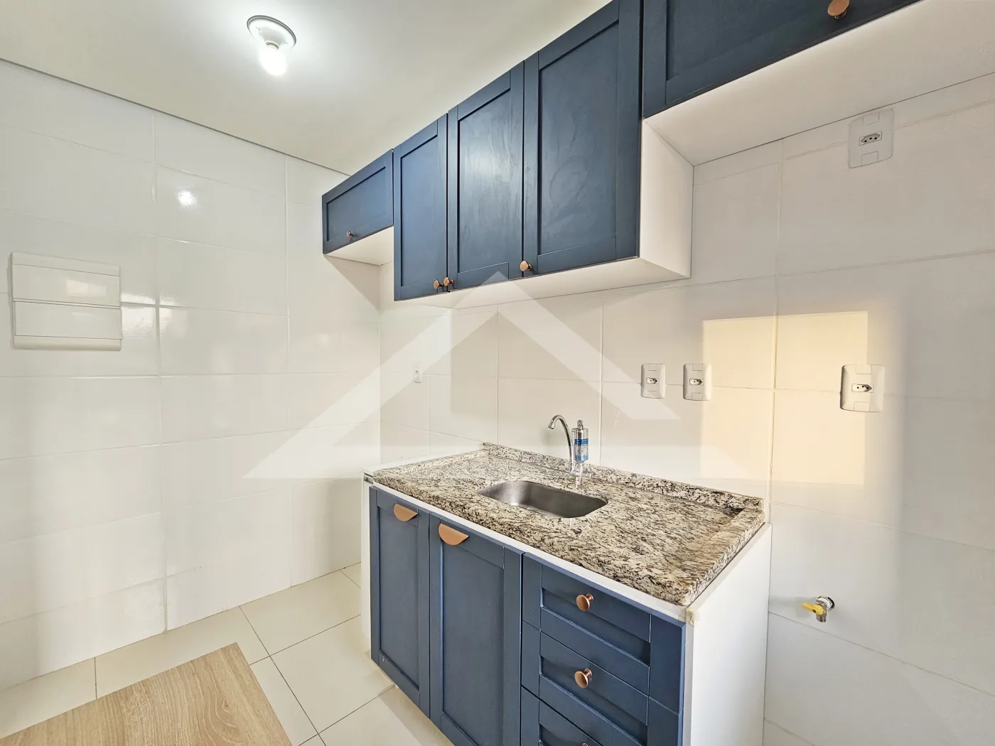 Alugar Apartamento / Padrão em Ribeirão Preto R$ 1.600,00 - Foto 5