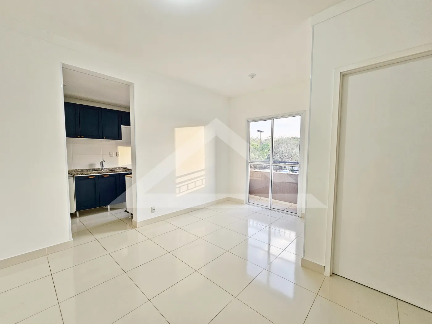 Alugar Apartamento / Padrão em Ribeirão Preto R$ 1.600,00 - Foto 3