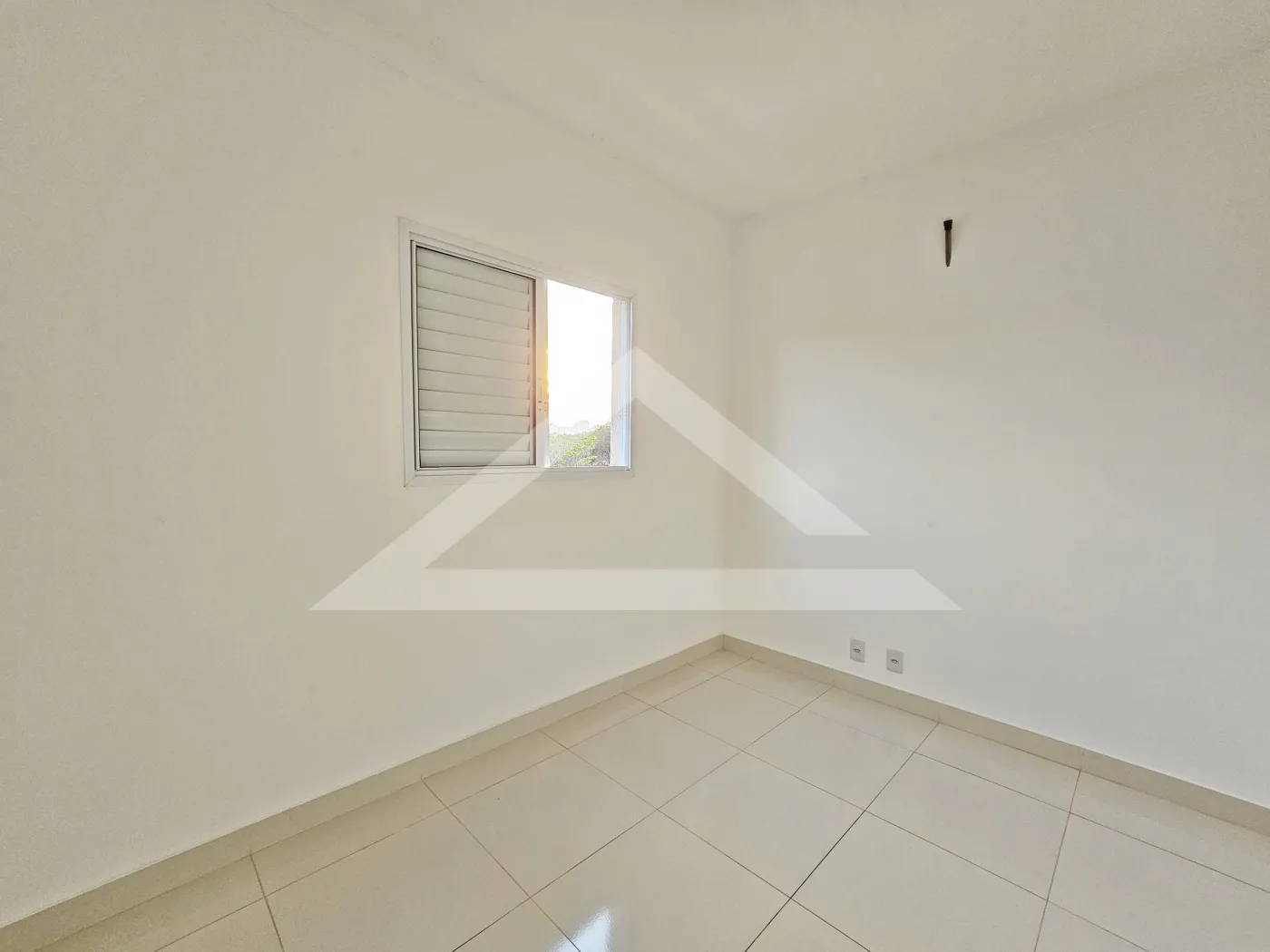 Alugar Apartamento / Padrão em Ribeirão Preto R$ 1.600,00 - Foto 8