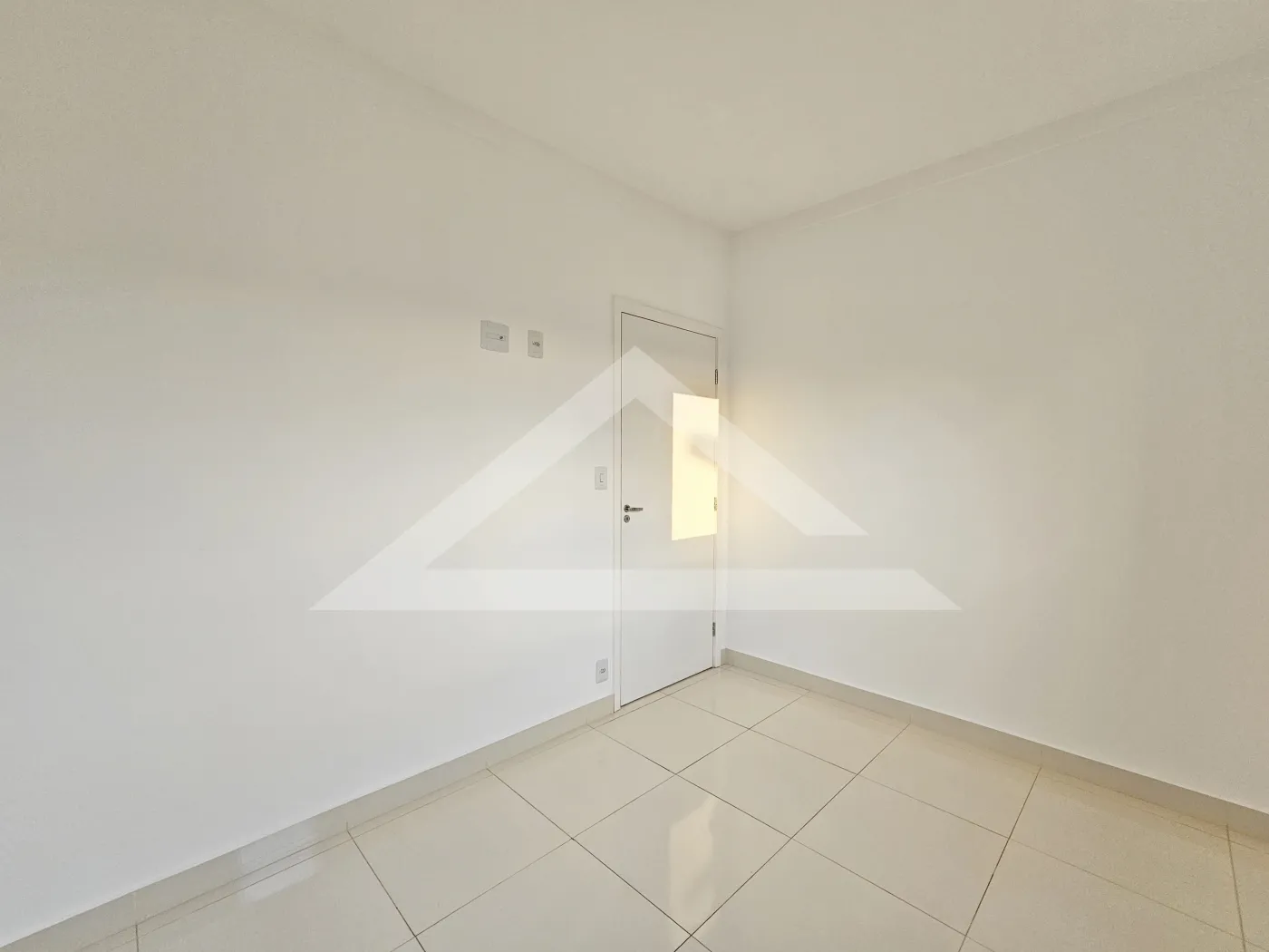 Alugar Apartamento / Padrão em Ribeirão Preto R$ 1.600,00 - Foto 9