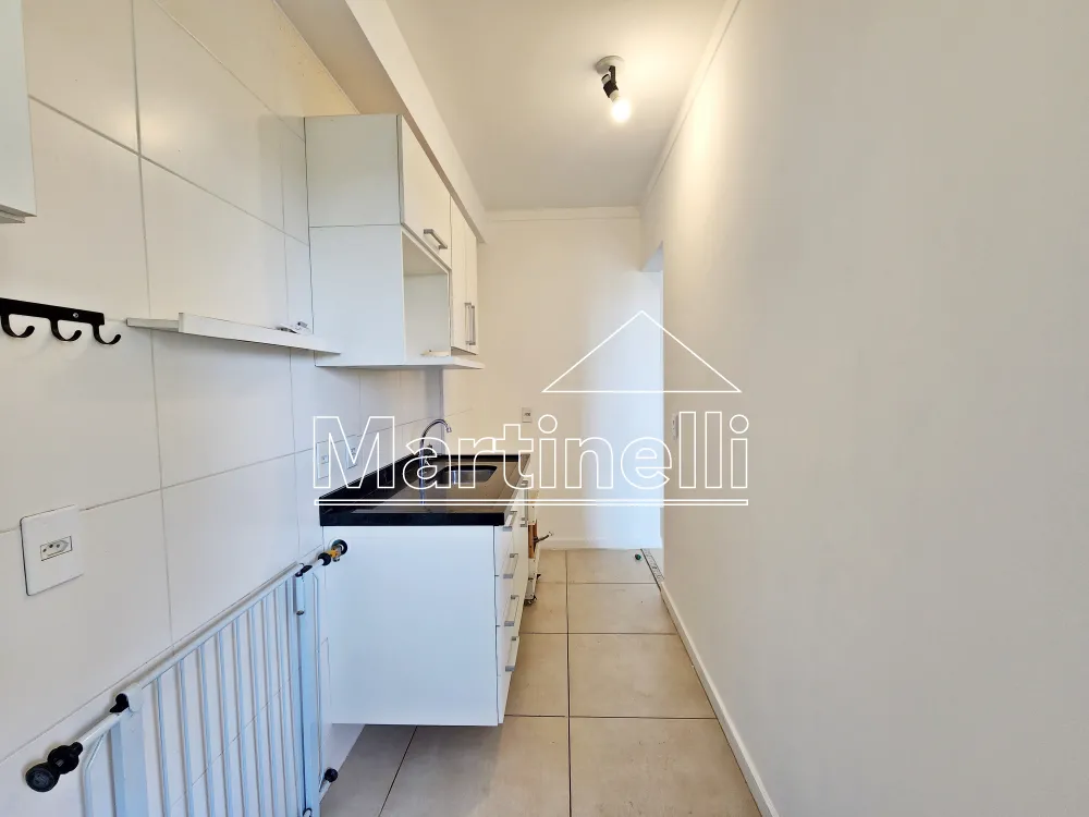 Alugar Apartamento / Padrão em Ribeirão Preto R$ 1.800,00 - Foto 4
