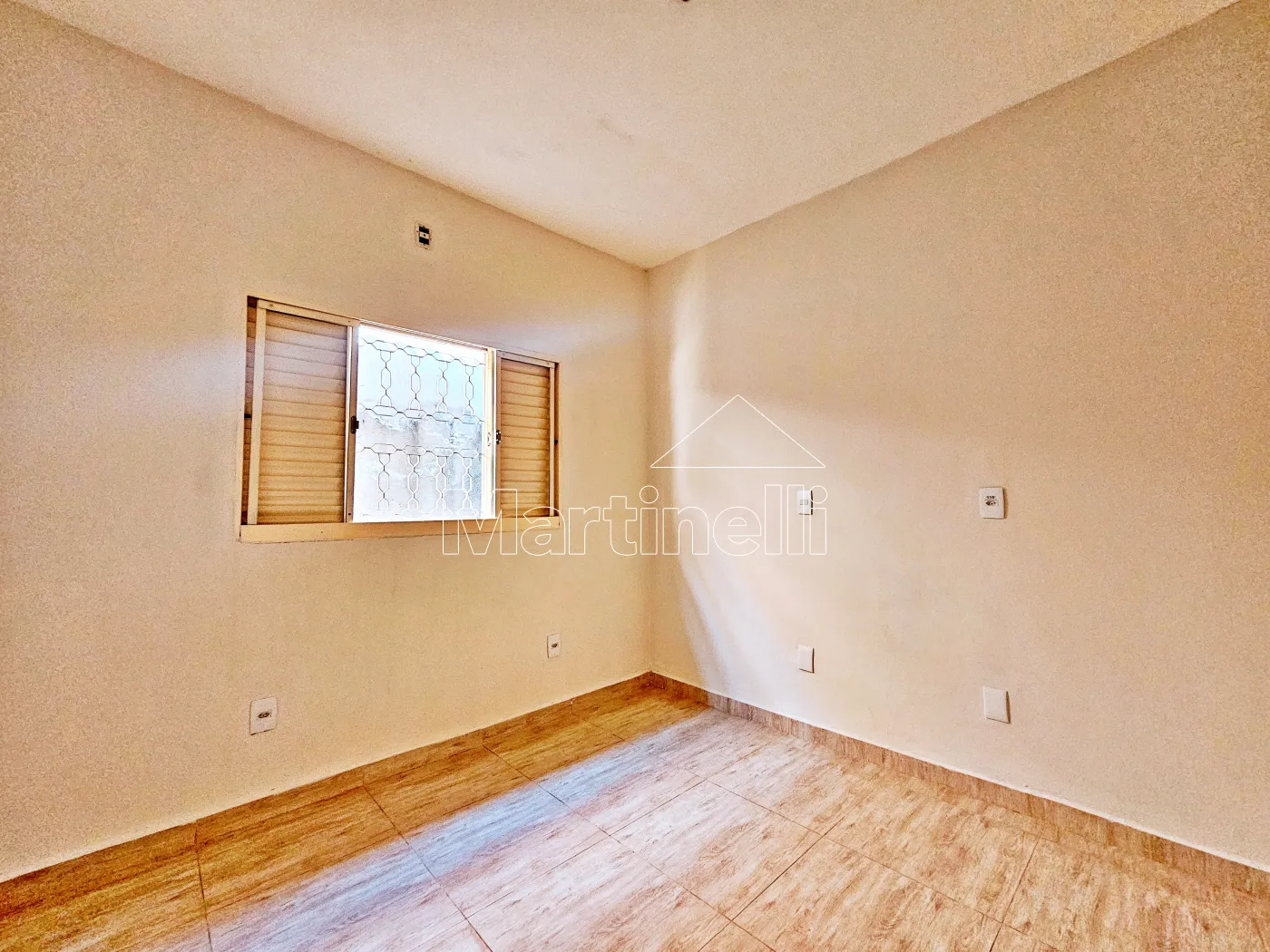 Alugar Casa / Térrea Padrão em Ribeirão Preto R$ 1.800,00 - Foto 12