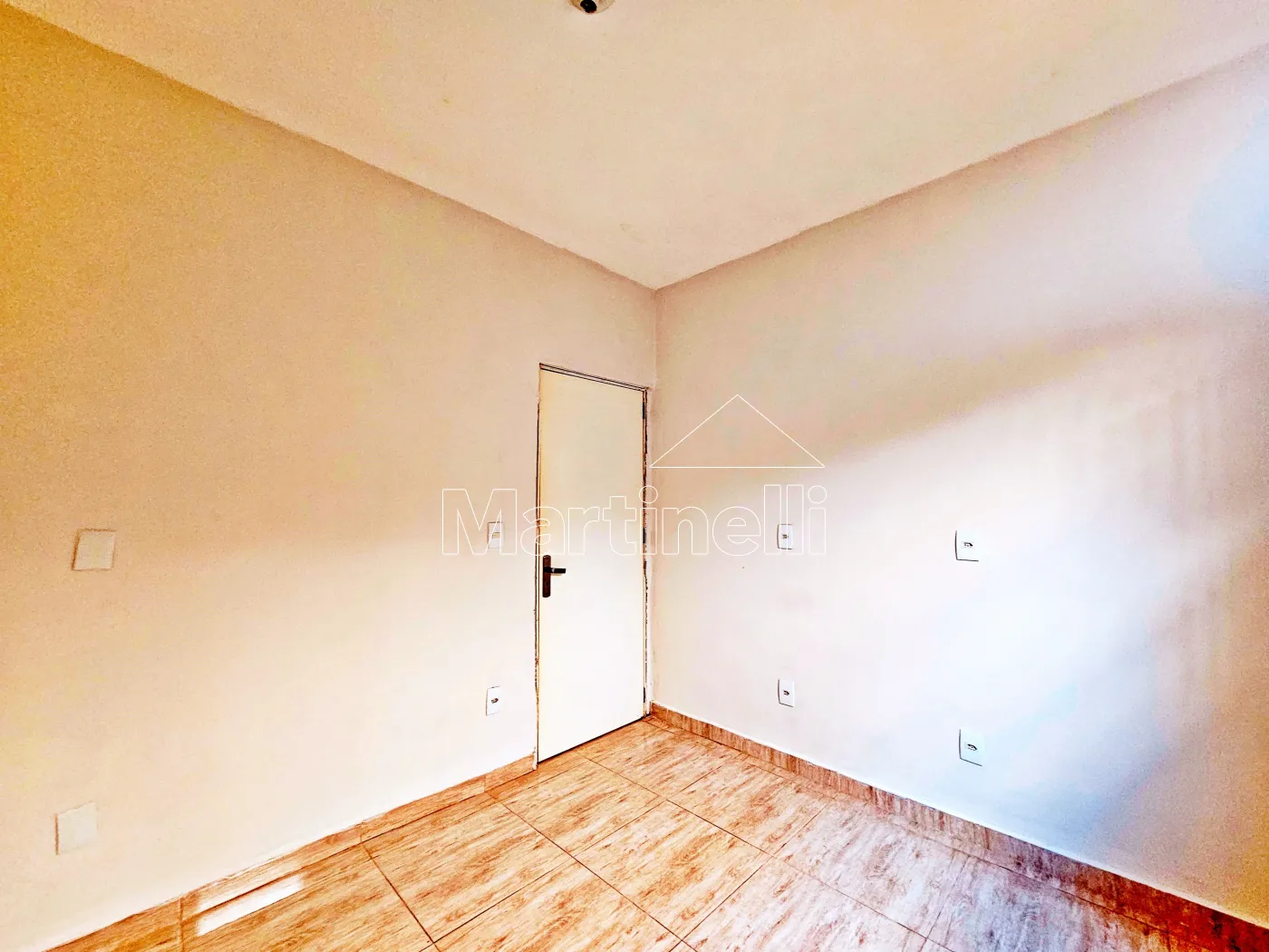 Alugar Casa / Térrea Padrão em Ribeirão Preto R$ 1.800,00 - Foto 11