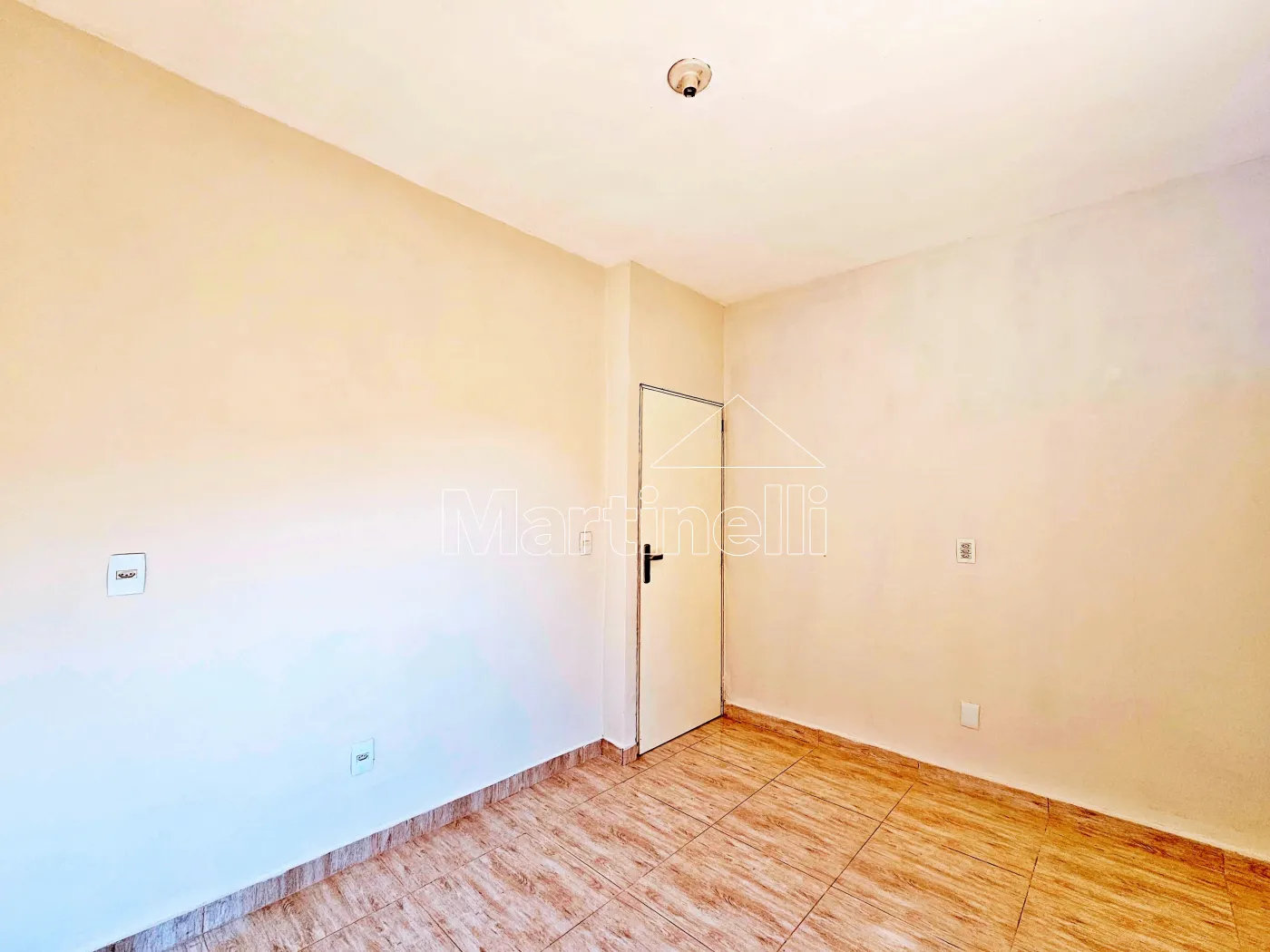 Alugar Casa / Térrea Padrão em Ribeirão Preto R$ 1.800,00 - Foto 13