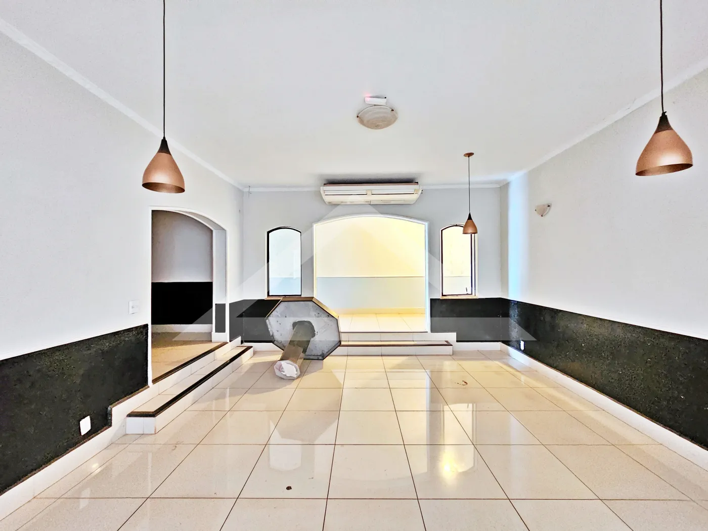 Alugar Comercial / Imóvel Comercial em Ribeirão Preto R$ 15.000,00 - Foto 2