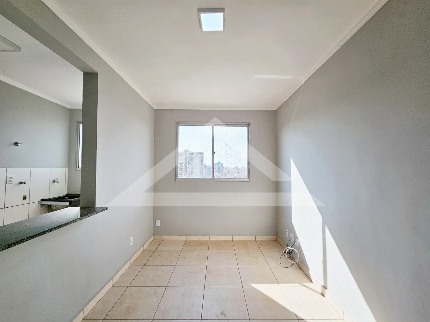 Alugar Apartamento / Padrão em Ribeirão Preto R$ 800,00 - Foto 1