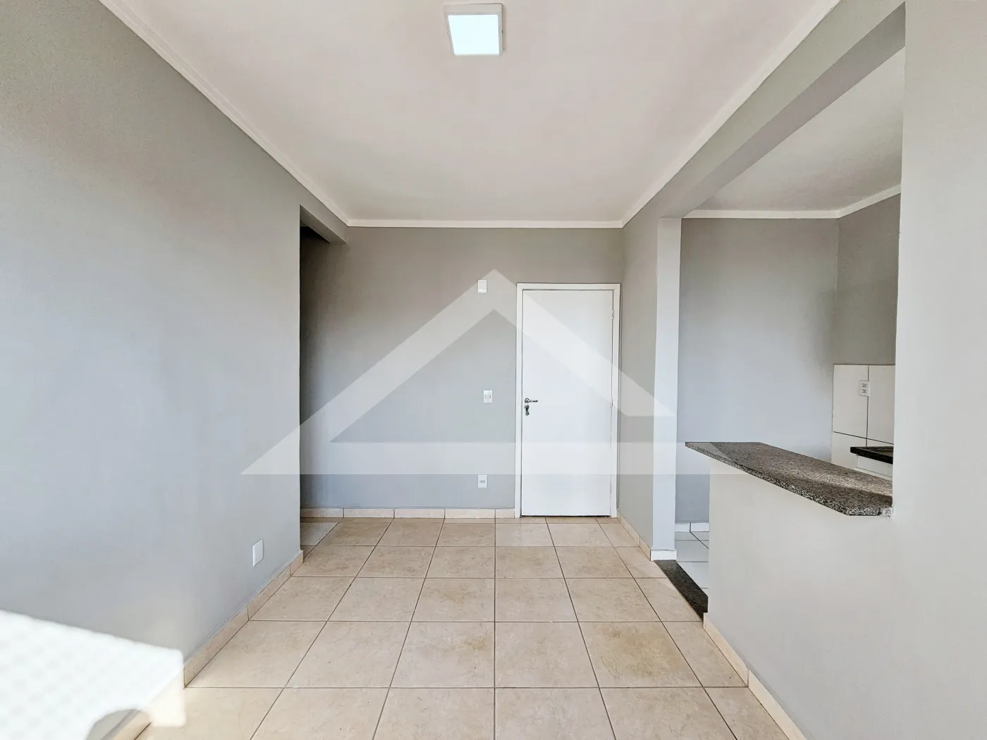 Alugar Apartamento / Padrão em Ribeirão Preto R$ 800,00 - Foto 2