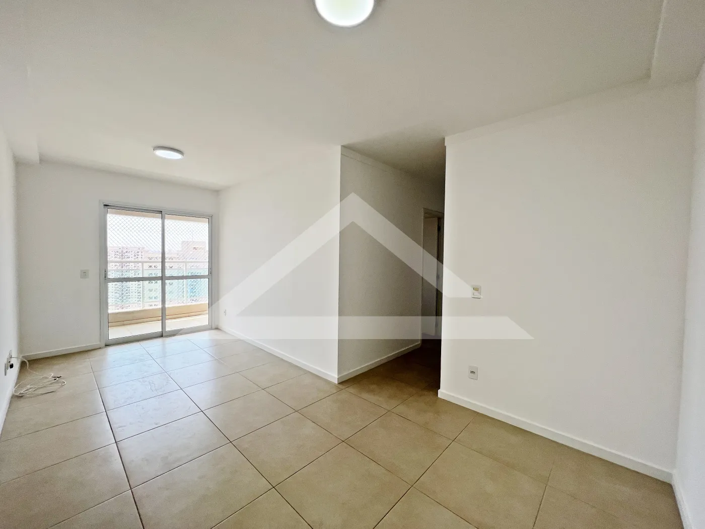 Alugar Apartamento / Padrão em Ribeirão Preto R$ 2.100,00 - Foto 1