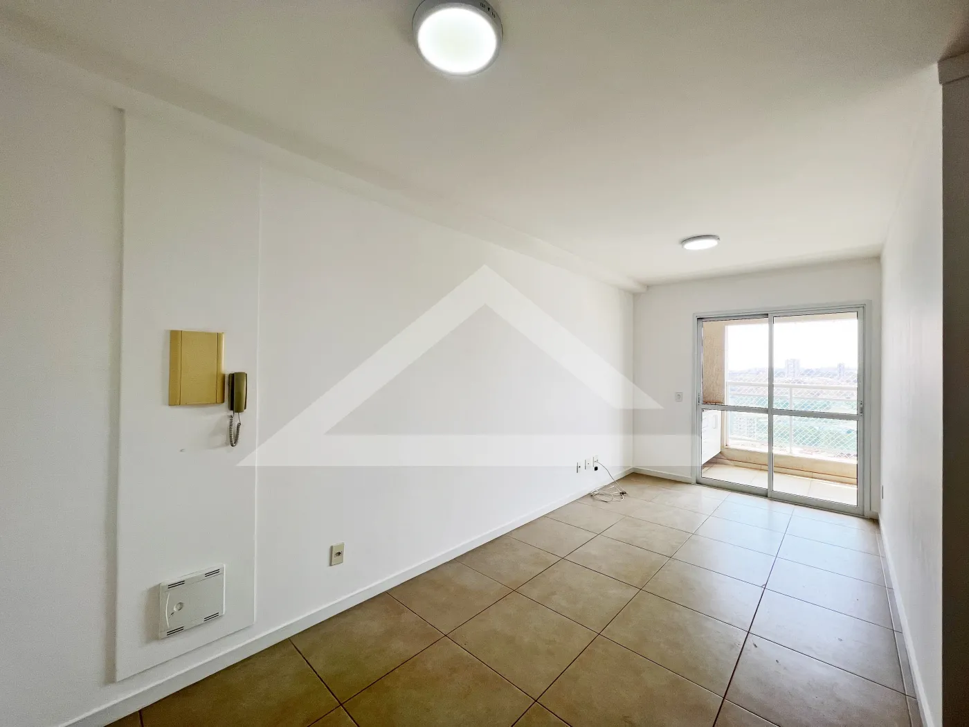 Alugar Apartamento / Padrão em Ribeirão Preto R$ 2.100,00 - Foto 2