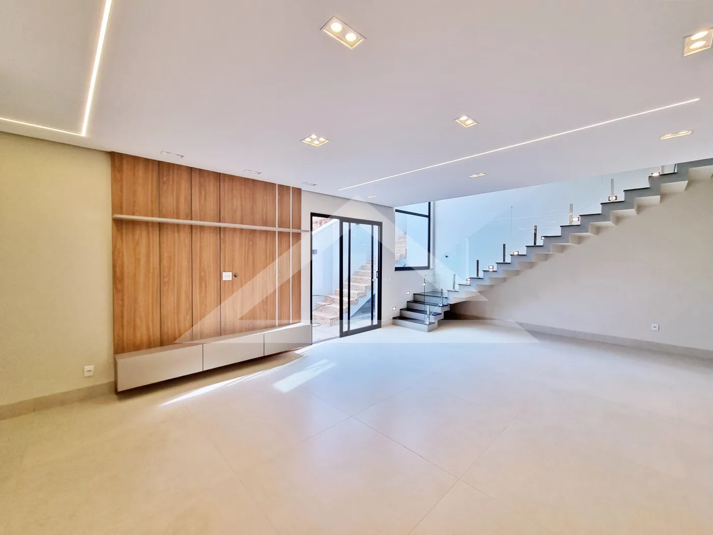 Alugar Casa / Sobrado Condomínio em Ribeirão Preto R$ 16.500,00 - Foto 2