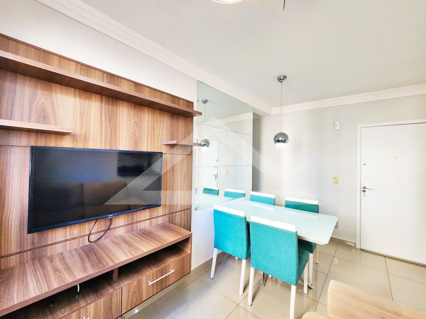 Alugar Apartamento / Padrão em Ribeirão Preto R$ 1.900,00 - Foto 3