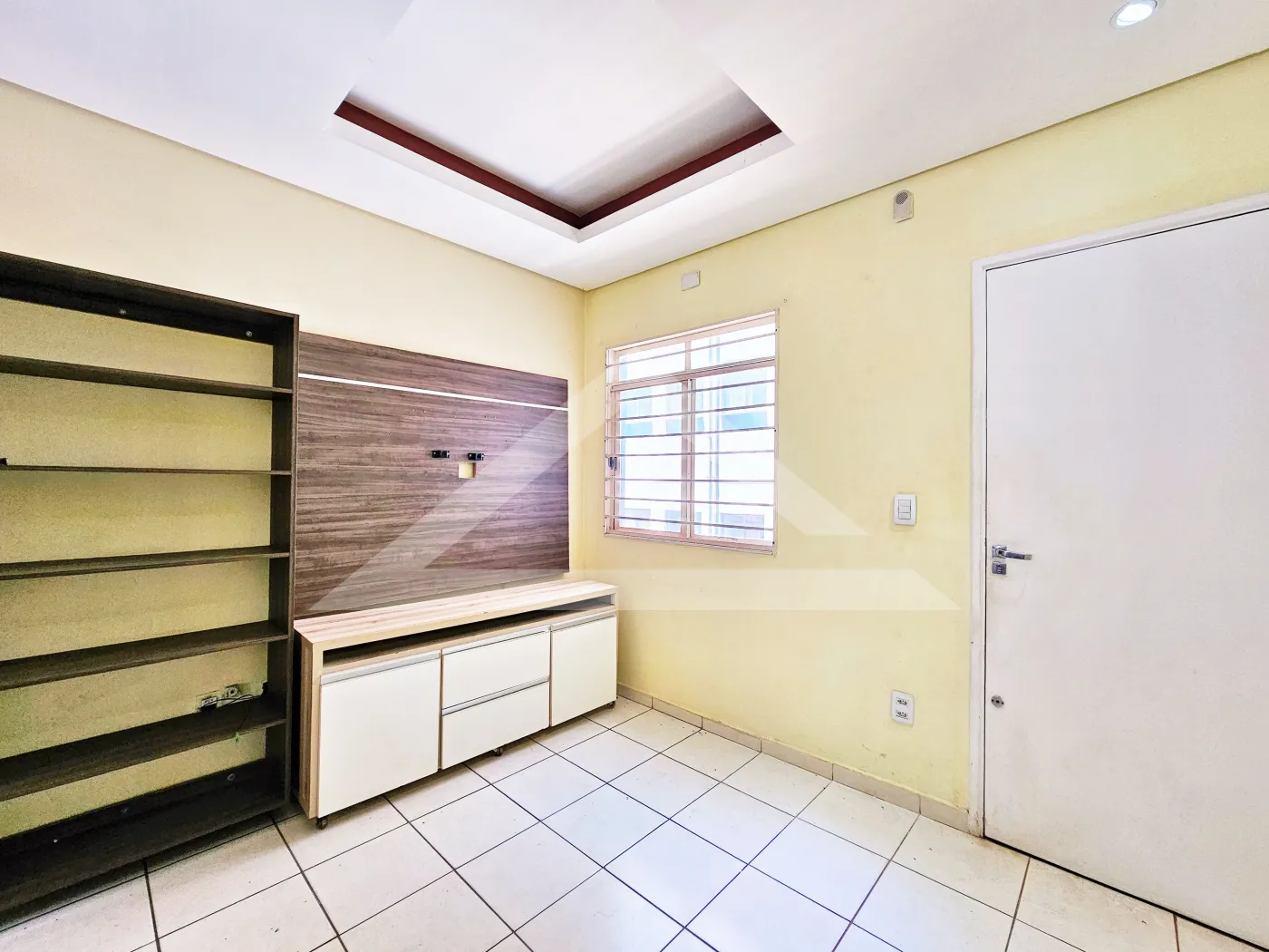 Alugar Apartamento / Padrão em Ribeirão Preto R$ 990,00 - Foto 2