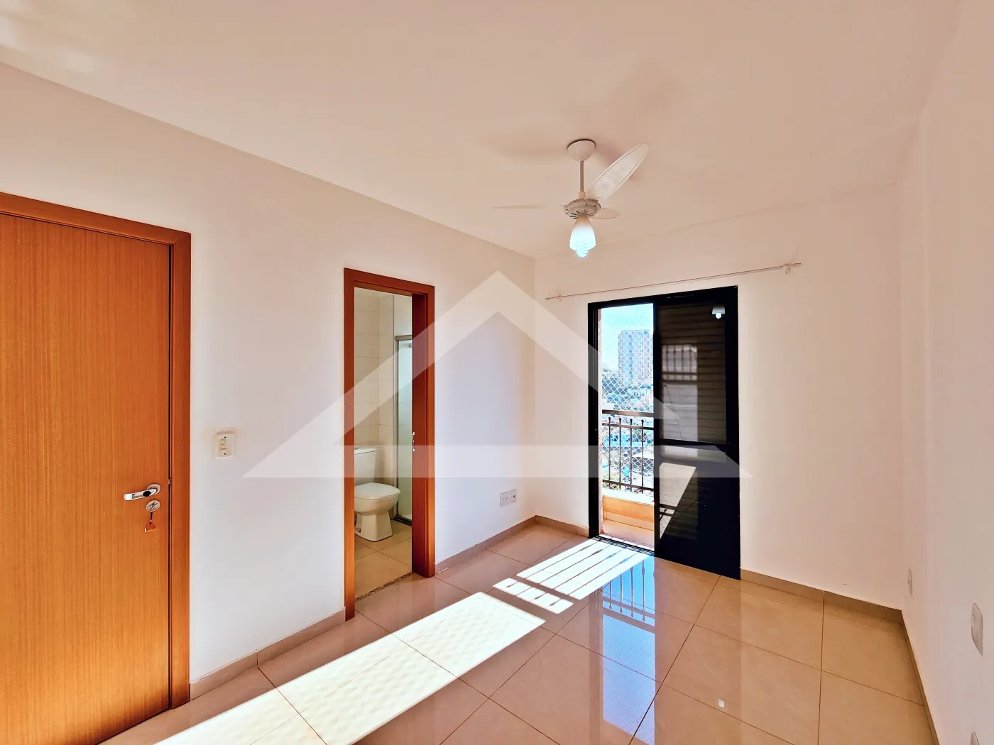 Alugar Apartamento / Padrão em Ribeirão Preto R$ 3.000,00 - Foto 9