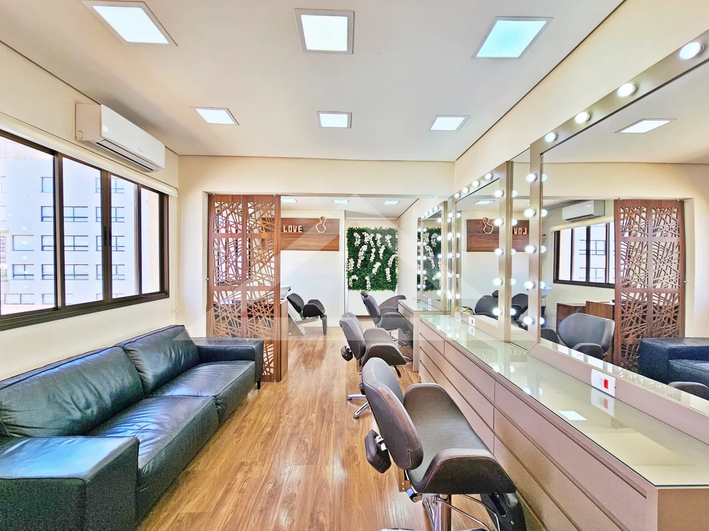 Alugar Comercial / Sala em Ribeirão Preto R$ 2.500,00 - Foto 1