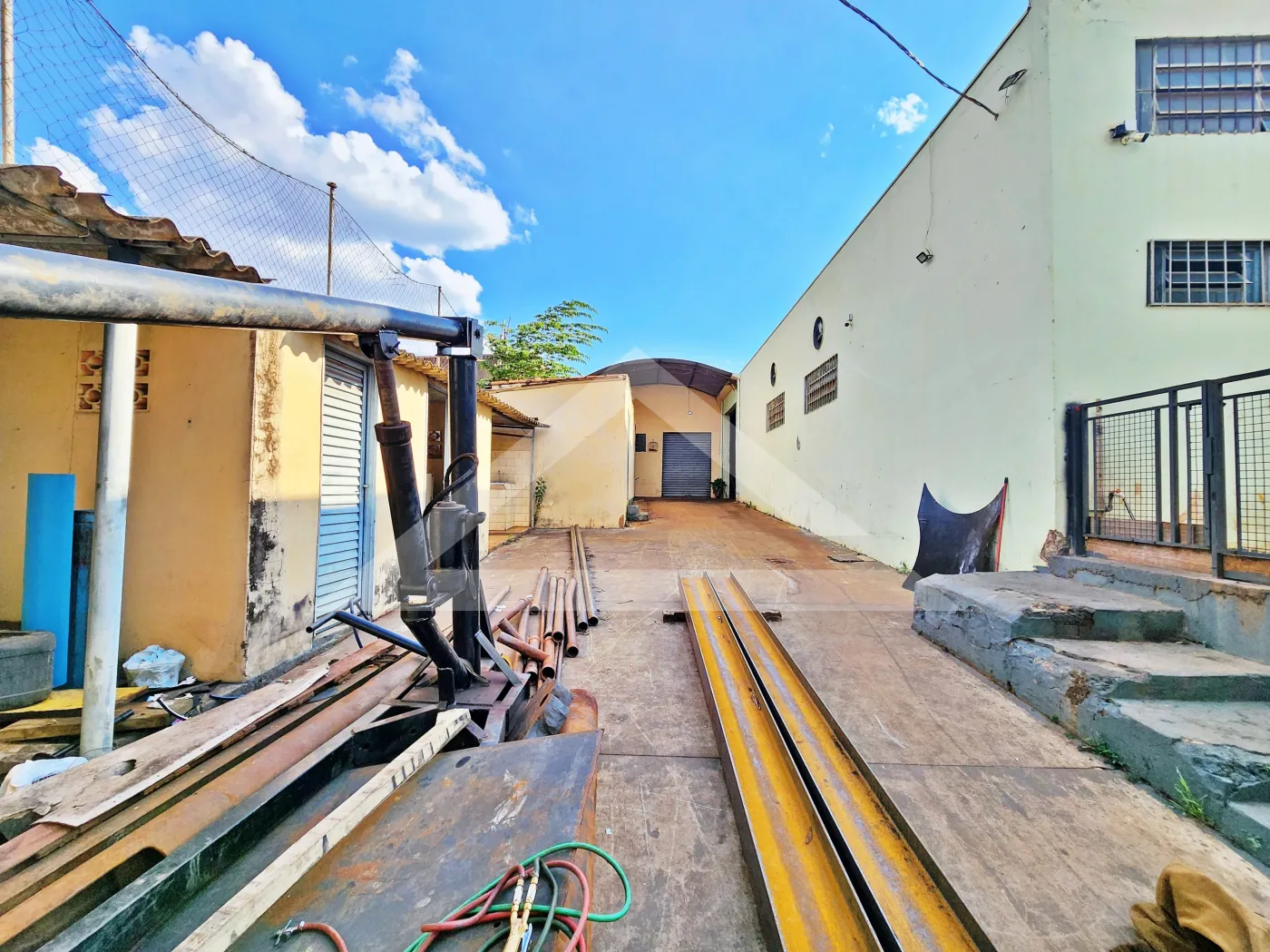 Comprar Comercial / Salão em Ribeirão Preto R$ 850.000,00 - Foto 1