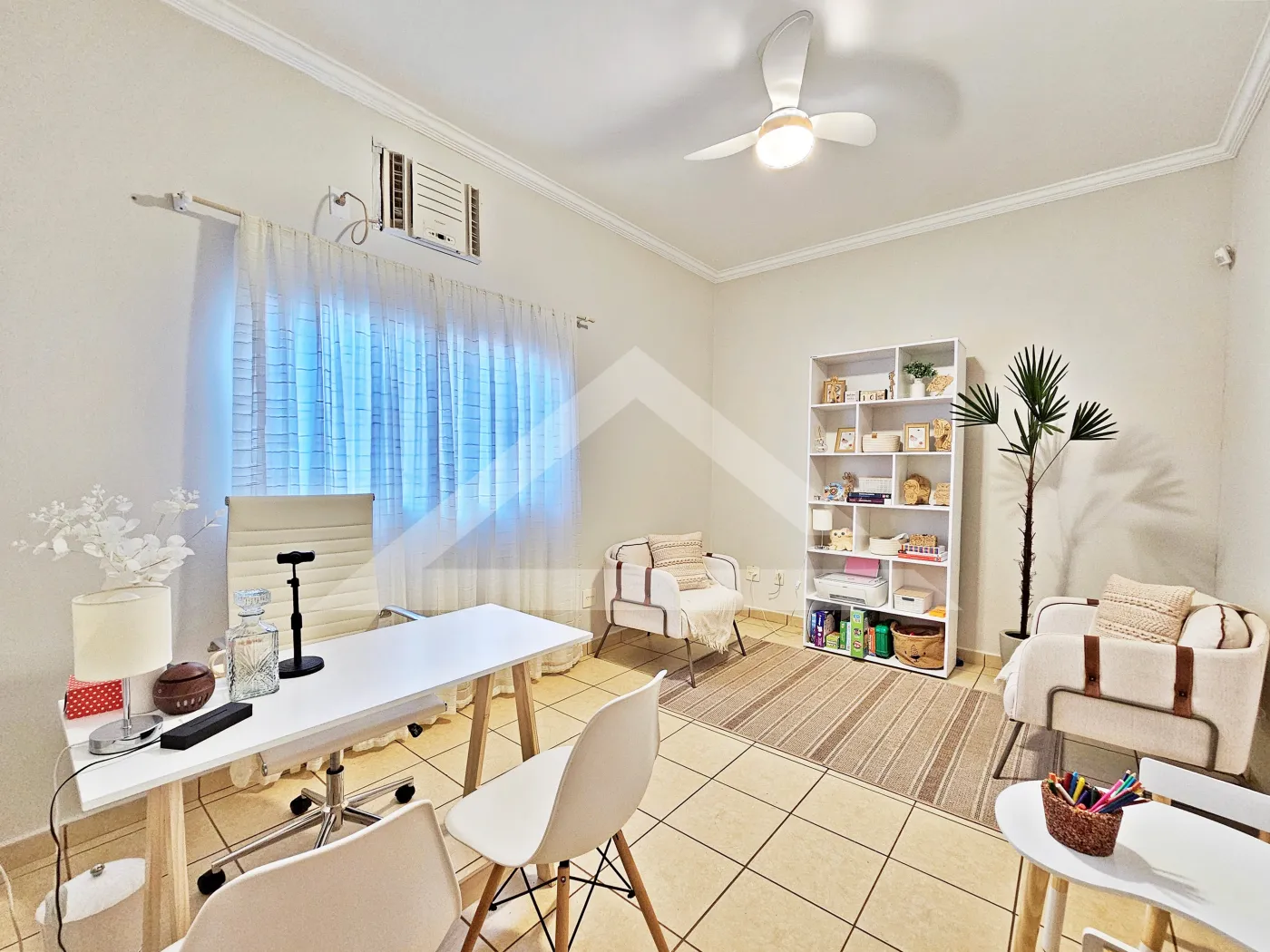Alugar Comercial / Sala em Ribeirão Preto R$ 450,00 - Foto 1