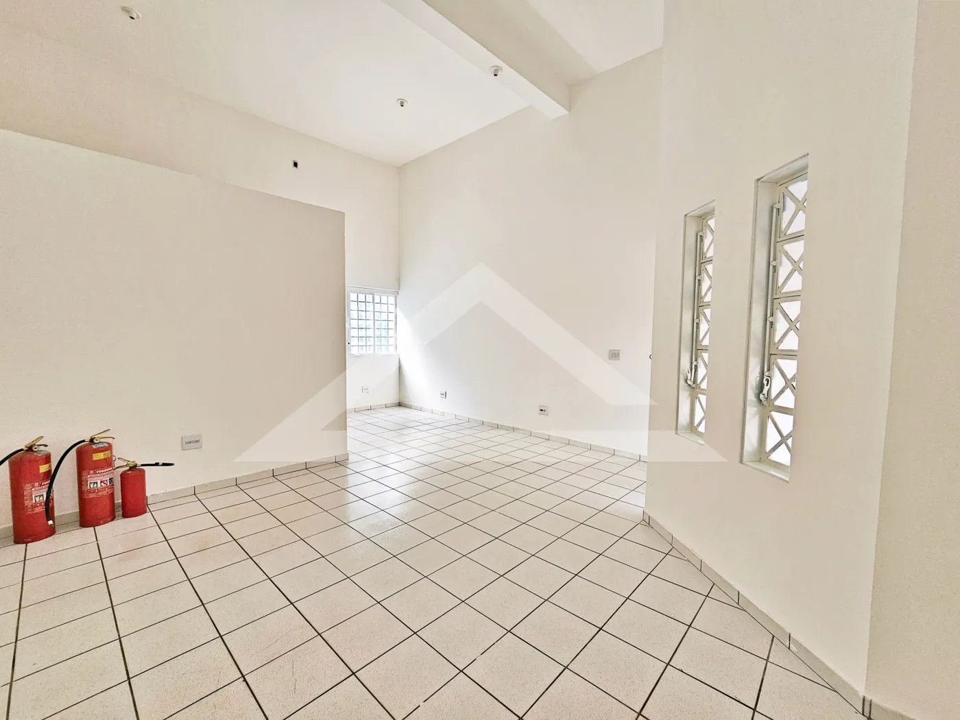 Alugar Comercial / Imóvel Comercial em Ribeirão Preto R$ 1.490,00 - Foto 1