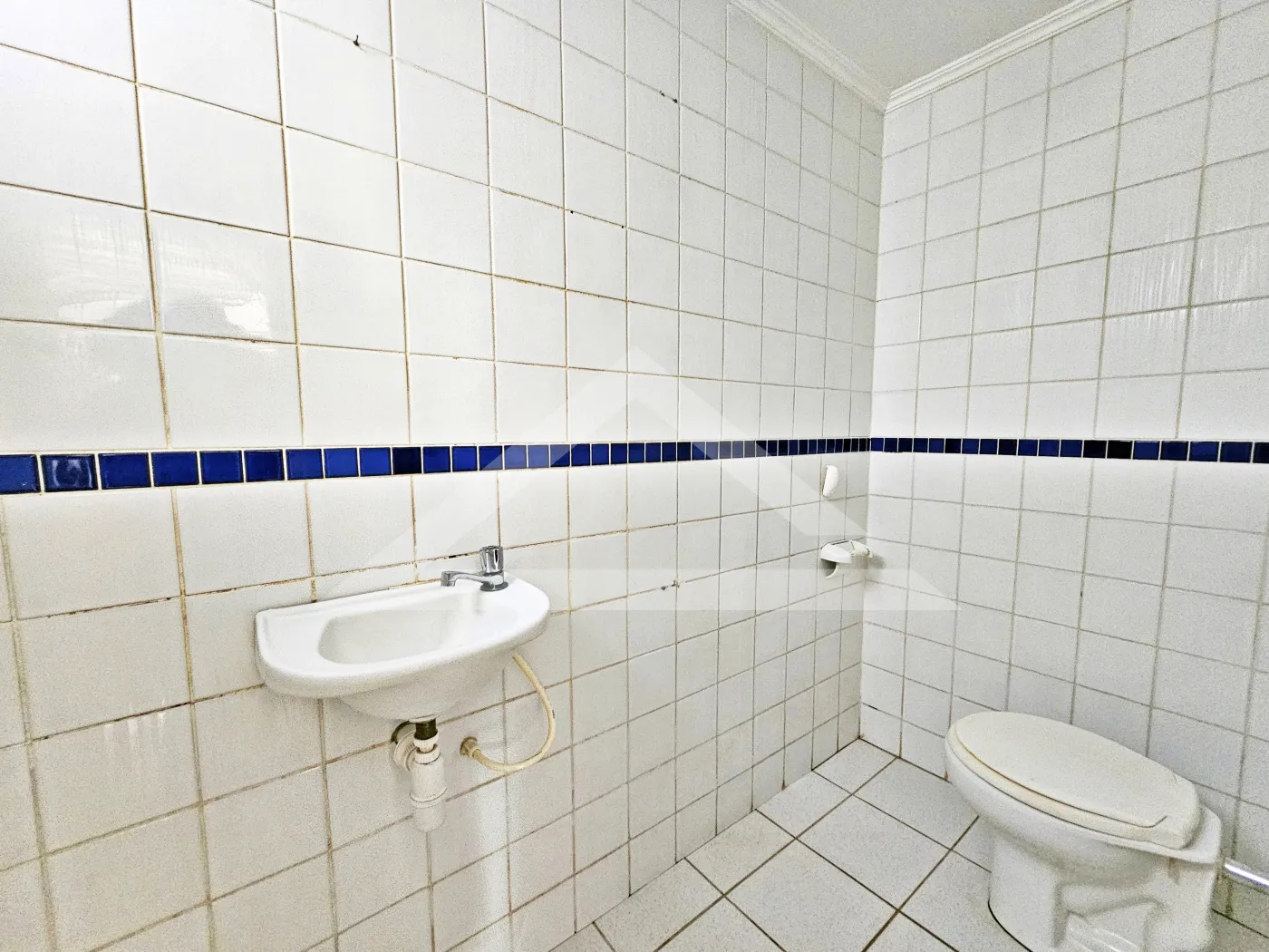 Alugar Comercial / Imóvel Comercial em Ribeirão Preto R$ 1.290,00 - Foto 5
