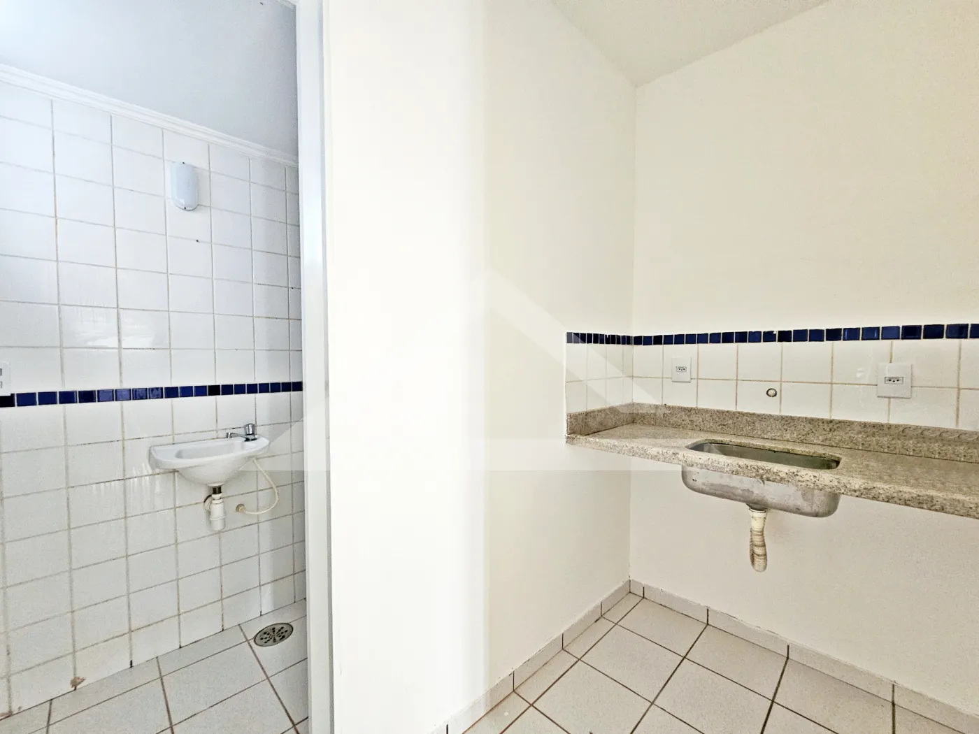 Alugar Comercial / Imóvel Comercial em Ribeirão Preto R$ 1.290,00 - Foto 4