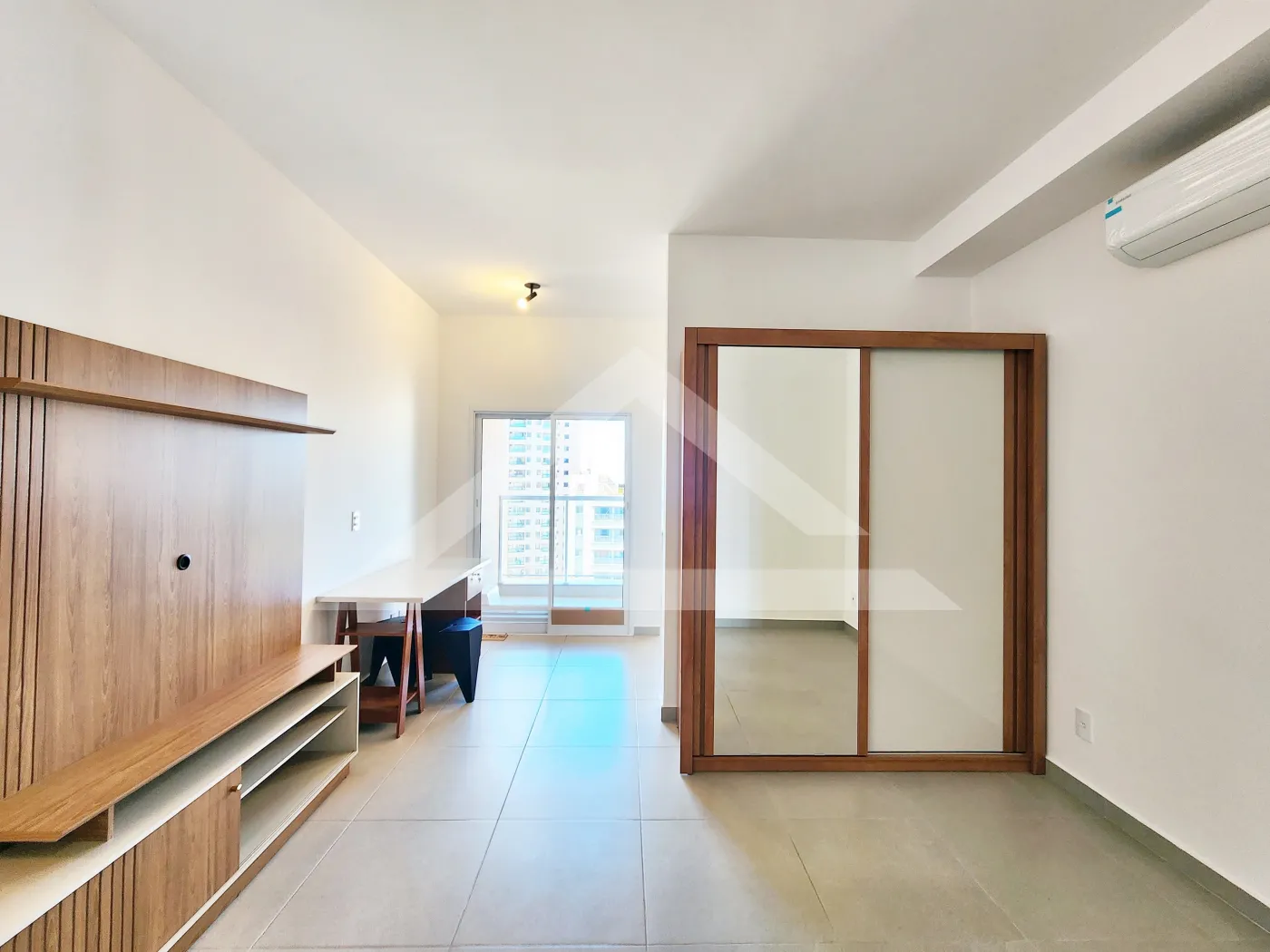 Alugar Apartamento / KitnetFlat em Ribeirão Preto R$ 2.300,00 - Foto 2