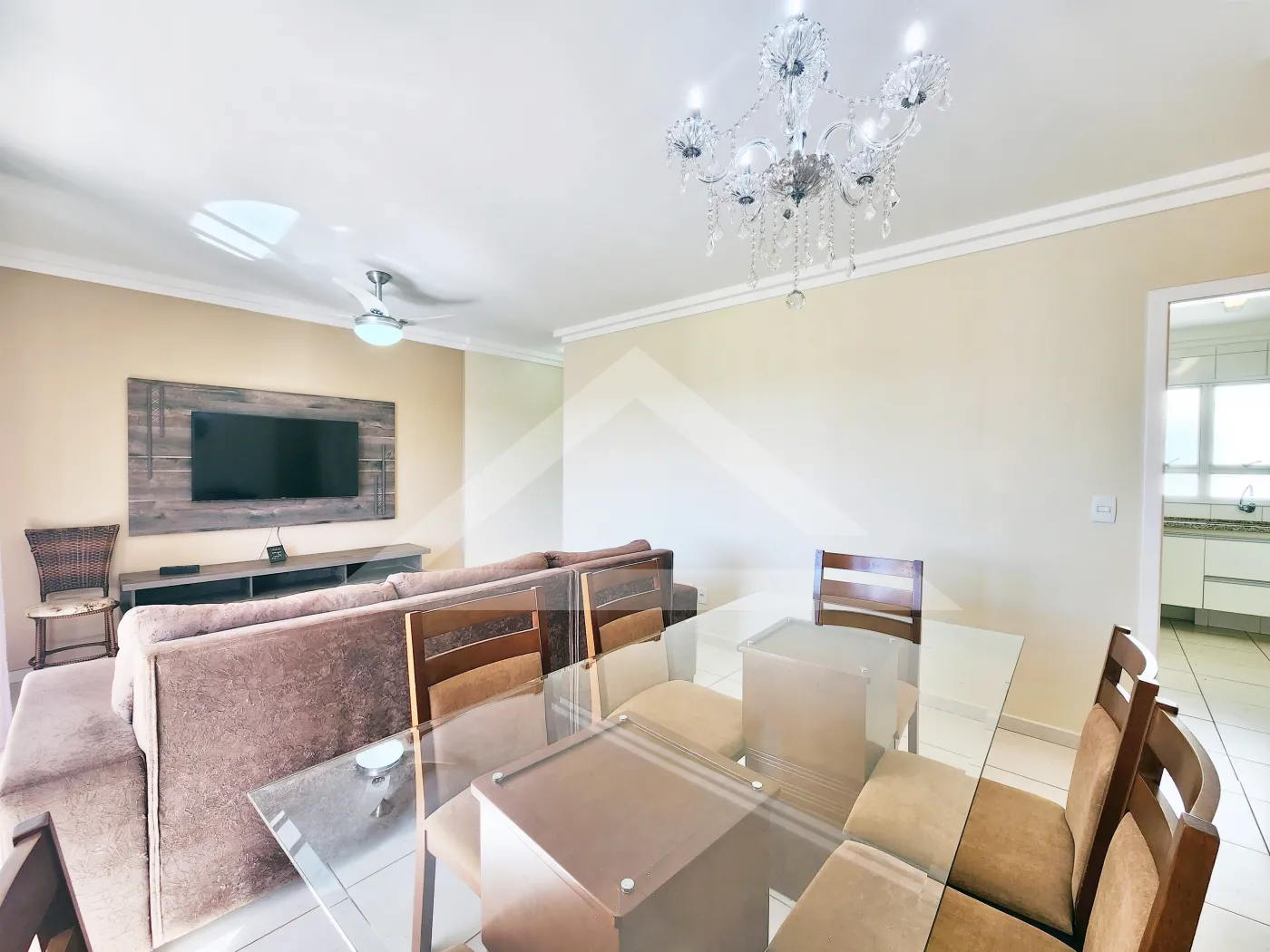 Alugar Apartamento / Padrão em Ribeirão Preto R$ 4.000,00 - Foto 3