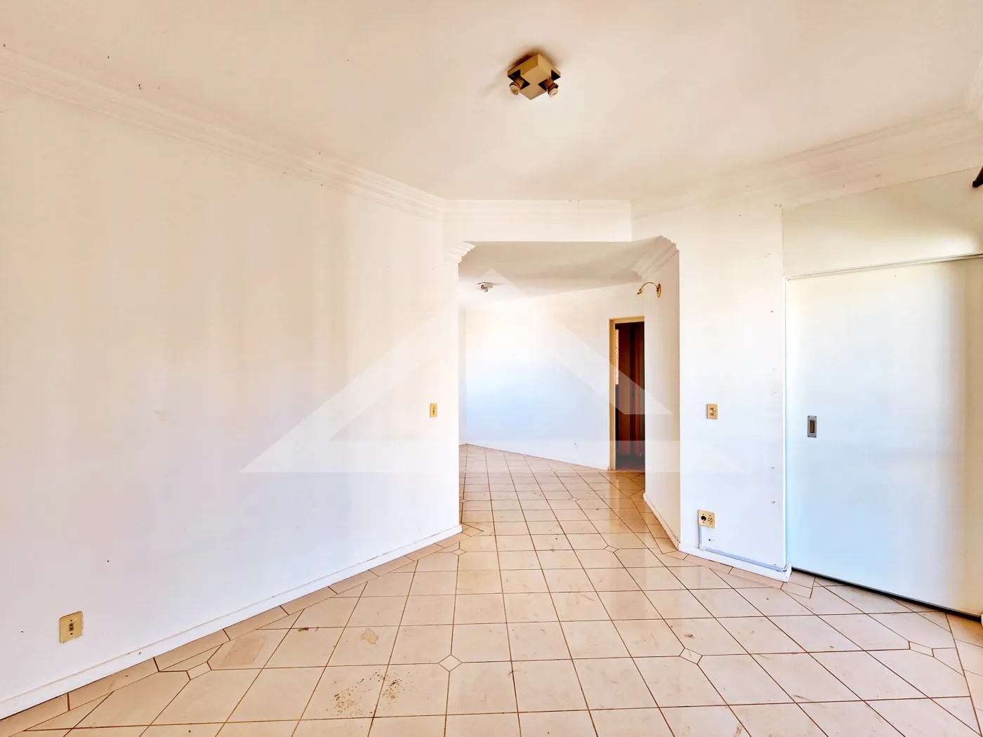 Comprar Apartamento / Padrão em Ribeirão Preto R$ 350.000,00 - Foto 2