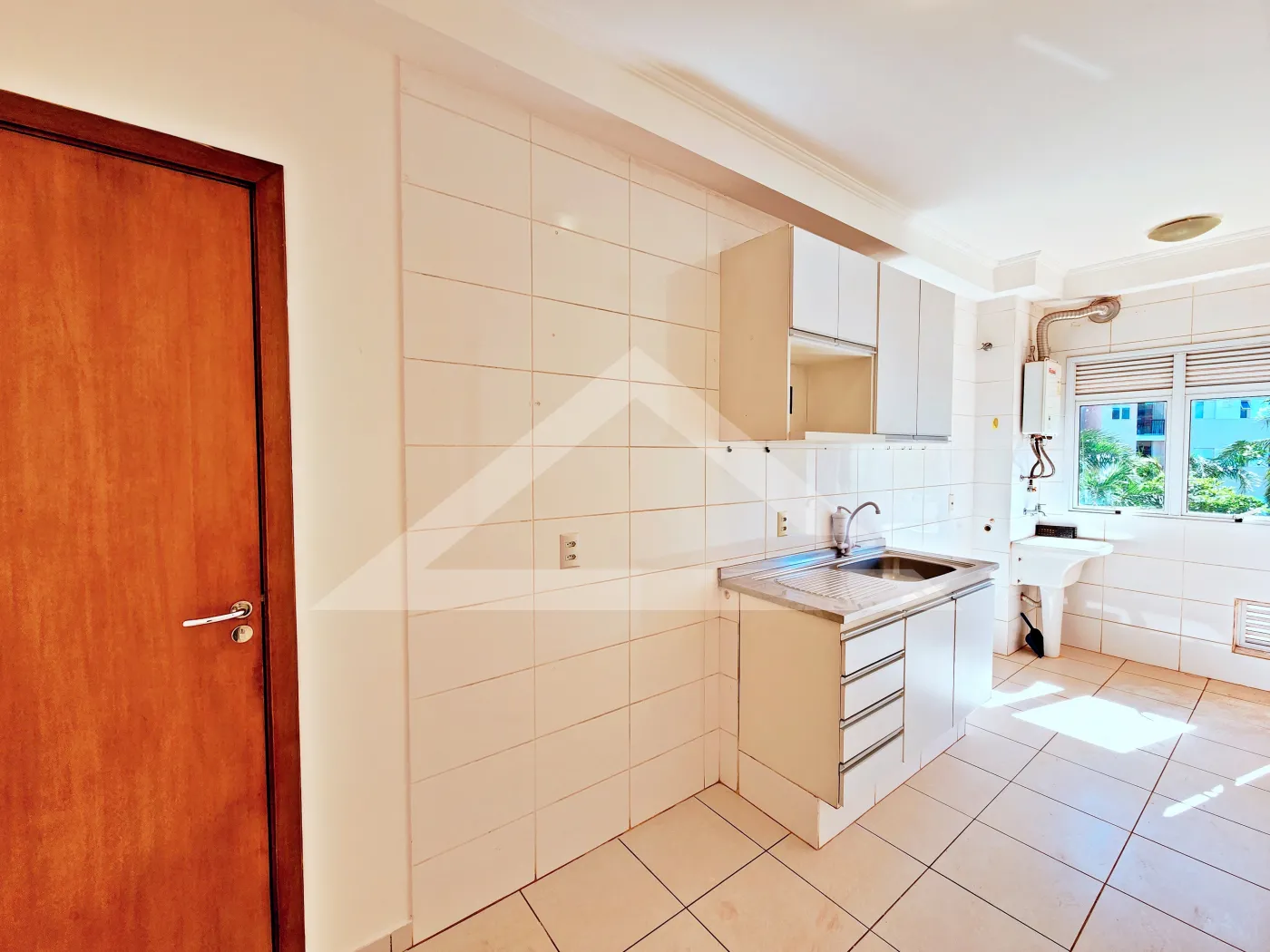Comprar Apartamento / Padrão em Ribeirão Preto R$ 350.000,00 - Foto 3