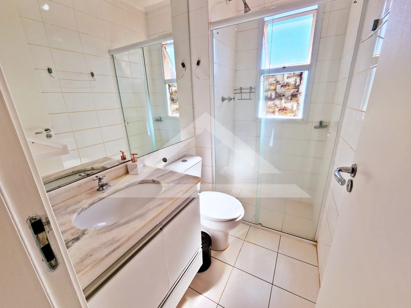 Comprar Apartamento / Padrão em Ribeirão Preto R$ 350.000,00 - Foto 6
