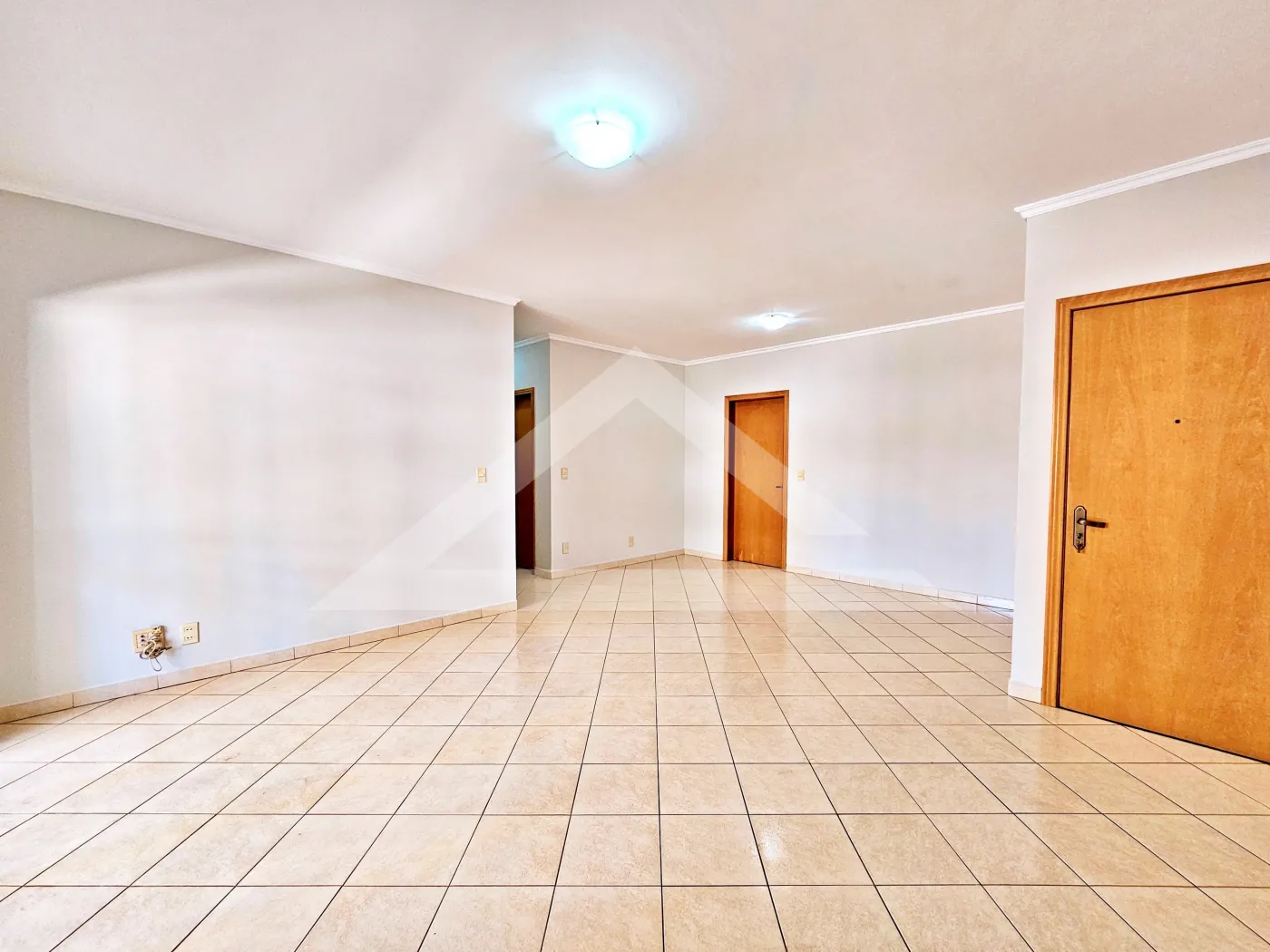 Alugar Apartamento / Padrão em Ribeirão Preto R$ 3.200,00 - Foto 2