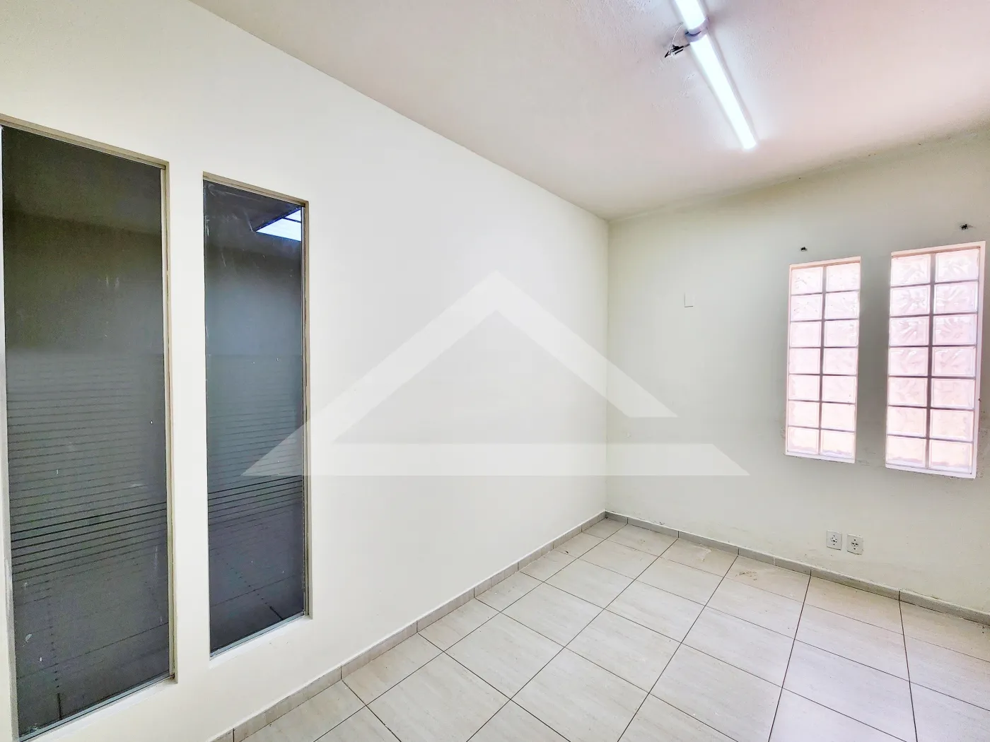 Alugar Comercial / Imóvel Comercial em Ribeirão Preto R$ 8.000,00 - Foto 3