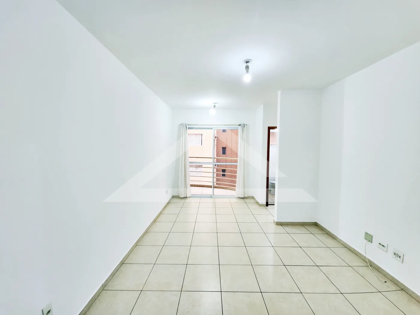 Alugar Apartamento / Padrão em Ribeirão Preto R$ 2.200,00 - Foto 1