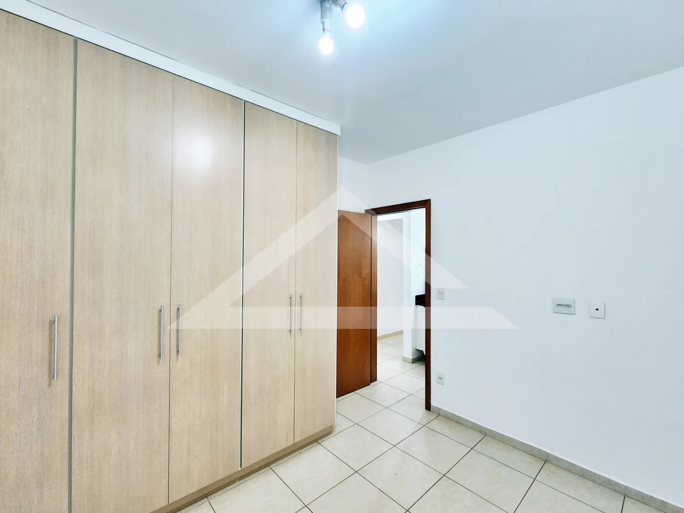 Alugar Apartamento / Padrão em Ribeirão Preto R$ 2.200,00 - Foto 11