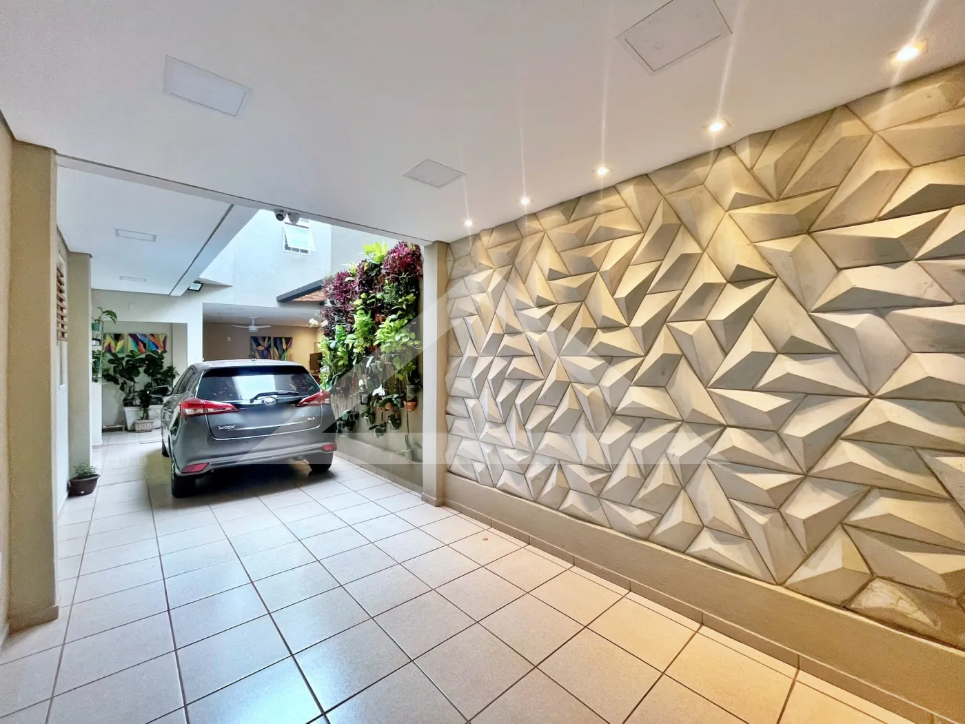 Comprar Casa / Sobrado Padrão em Ribeirão Preto R$ 550.000,00 - Foto 2