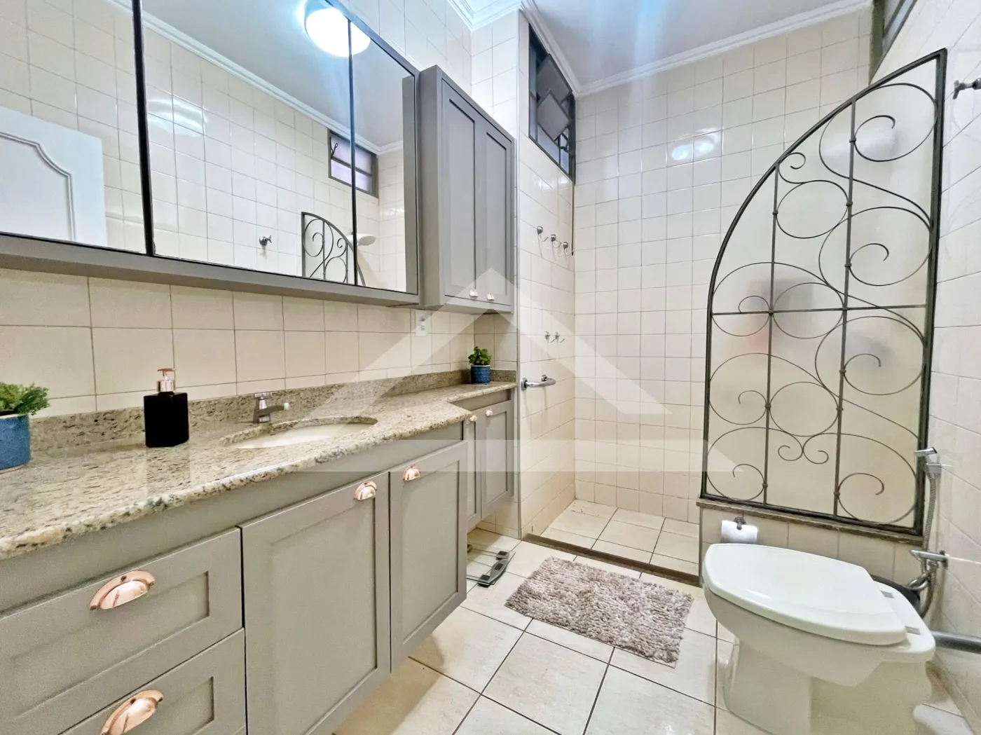 Comprar Casa / Sobrado Padrão em Ribeirão Preto R$ 550.000,00 - Foto 8