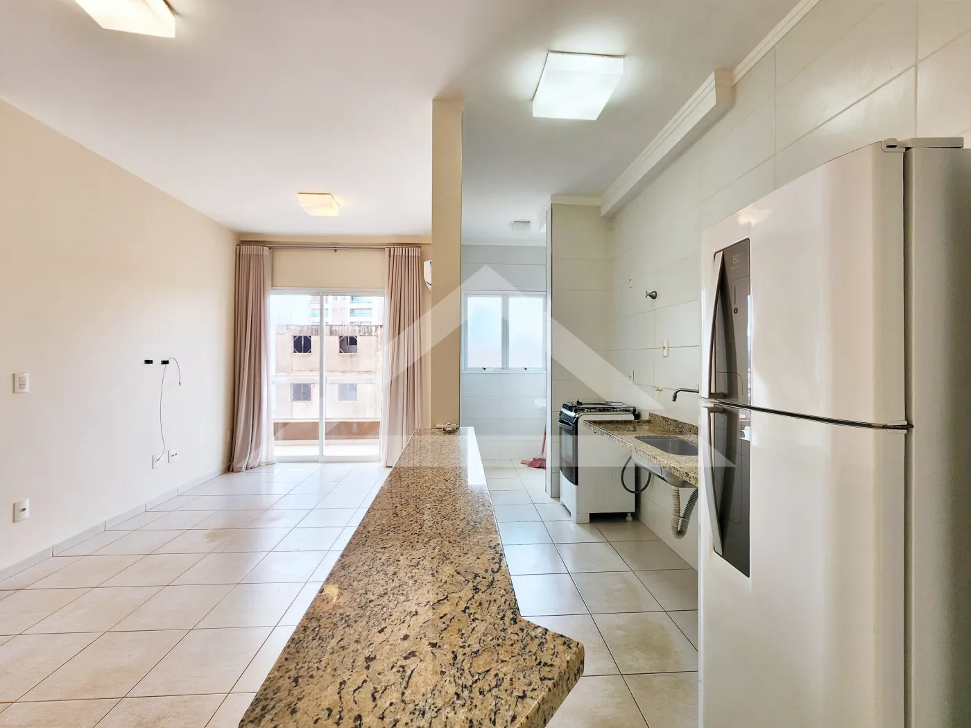 Alugar Apartamento / Padrão em Ribeirão Preto R$ 1.500,00 - Foto 4