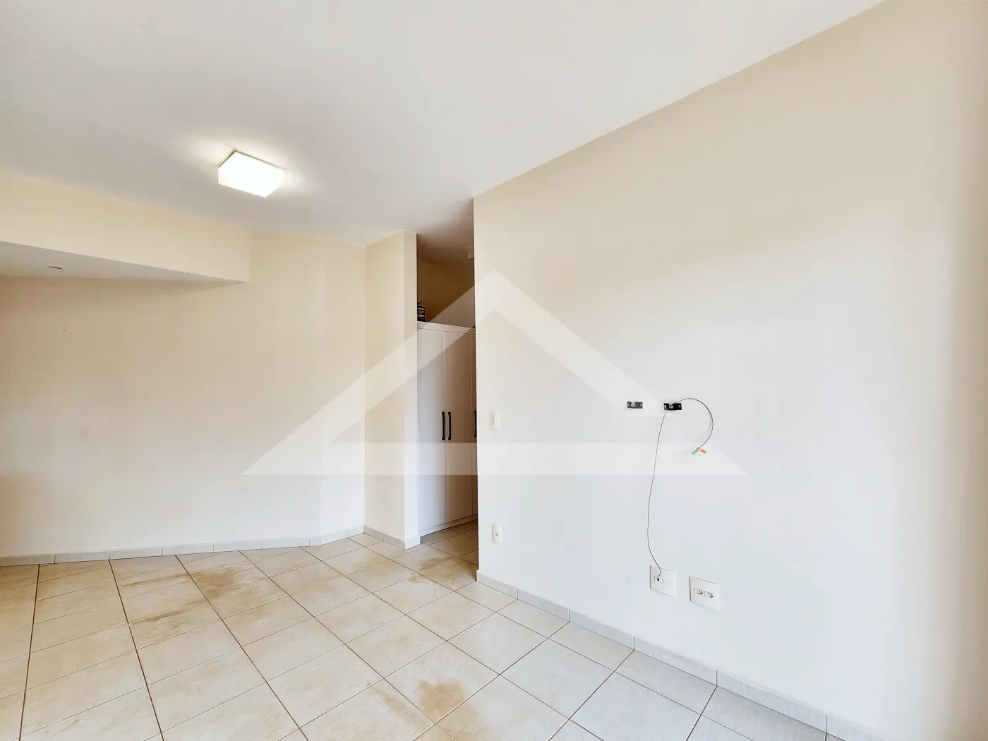 Alugar Apartamento / Padrão em Ribeirão Preto R$ 1.500,00 - Foto 3