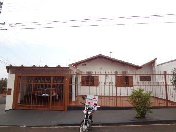 Alugar Casa / Padrão em Ribeirão Preto. apenas R$ 408.000,00