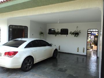 Alugar Casa / Padrão em Ribeirão Preto. apenas R$ 2.150,00