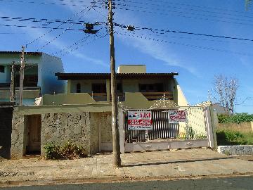 Alugar Casa / Padrão em Ribeirão Preto. apenas R$ 3.500,00