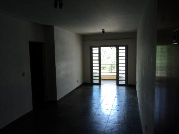 Alugar Apartamento / Padrão em Ribeirão Preto. apenas R$ 950,00