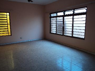 Alugar Casa / Padrão em Ribeirão Preto. apenas R$ 2.400,00