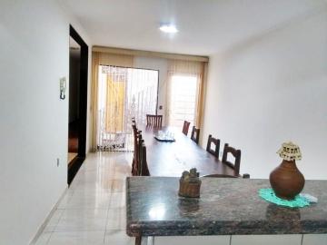 Alugar Casa / Padrão em Ribeirão Preto. apenas R$ 500.000,00