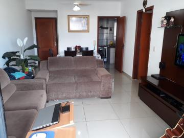 Alugar Apartamento / Padrão em Ribeirão Preto. apenas R$ 230.000,00