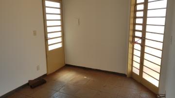 Alugar Apartamento / Padrão em Ribeirão Preto. apenas R$ 115.000,00