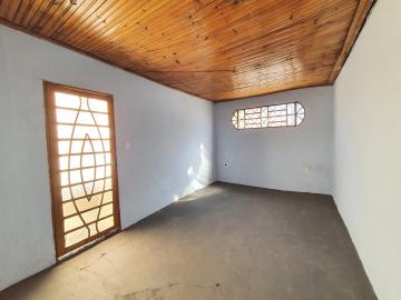 Alugar Casa / Padrão em Ribeirão Preto. apenas R$ 750,00