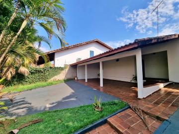 Alugar Casa / Padrão em Ribeirão Preto. apenas R$ 2.400,00