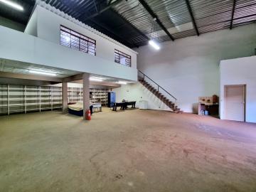 Alugar Comercial / Galpão / Salão em Ribeirão Preto. apenas R$ 15.000,00